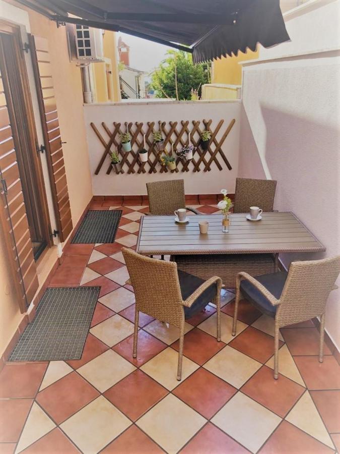 Apartments Papilon Врсар Екстер'єр фото