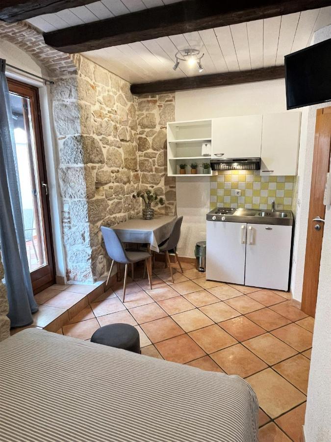 Apartments Papilon Врсар Екстер'єр фото
